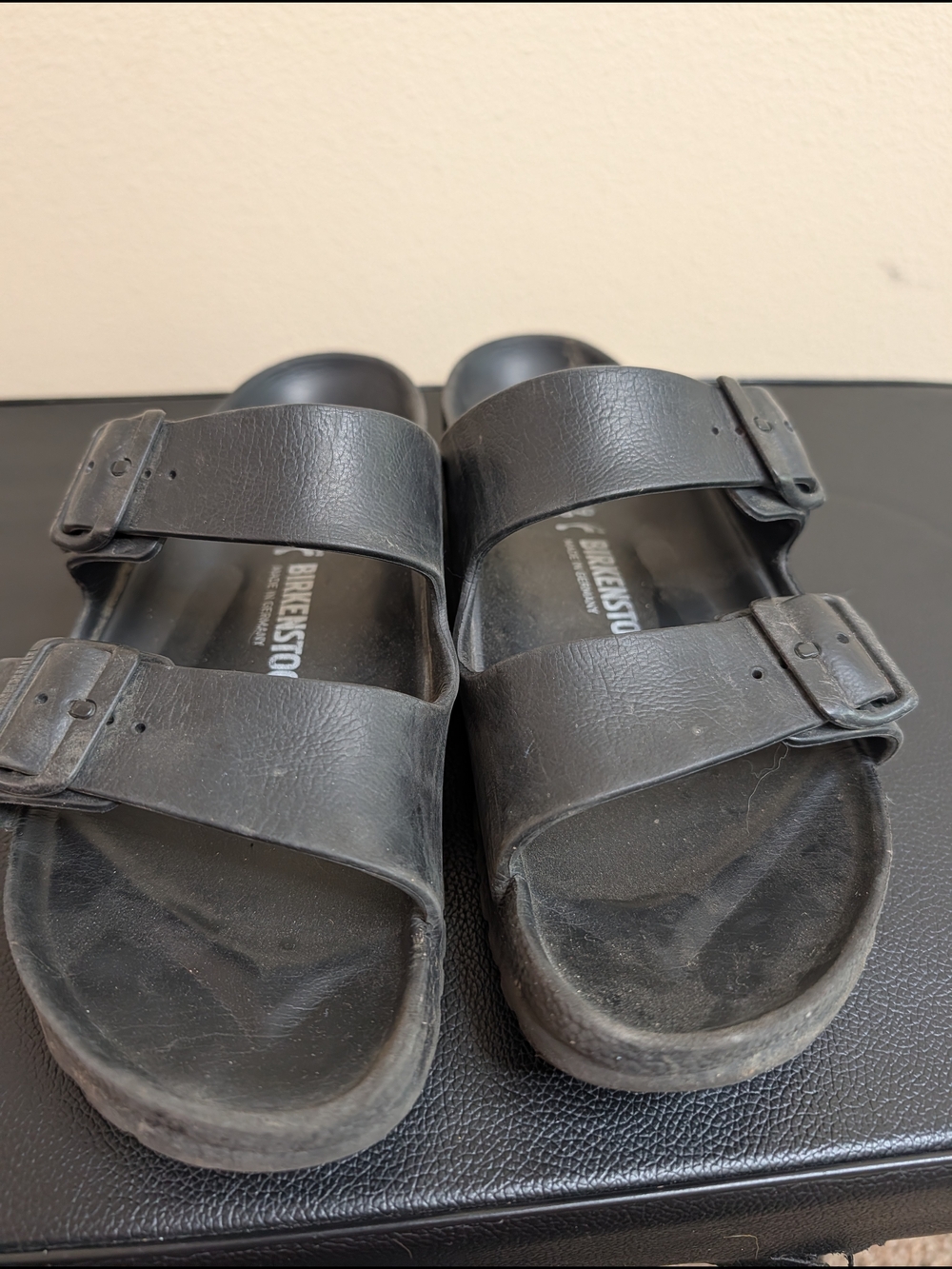 Birkenstock Arizona EVA Black Two Strap Slide Sandals EU 39 Womens 8 - Picture 6 of 8